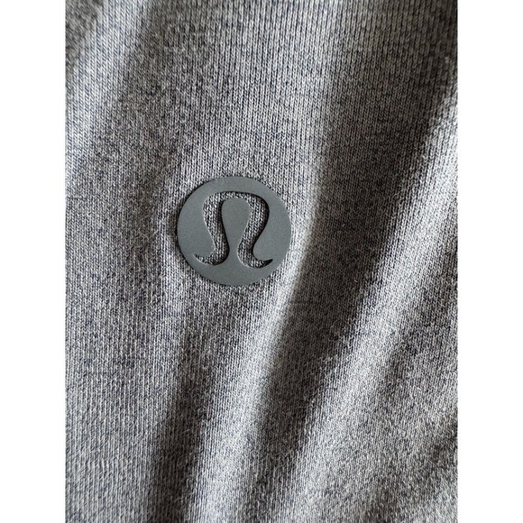 Lululemon Shirt Mens 1x Gray Tech Tee Performance Short Sleeve Gym workout EUC - Picture 3 of 7
